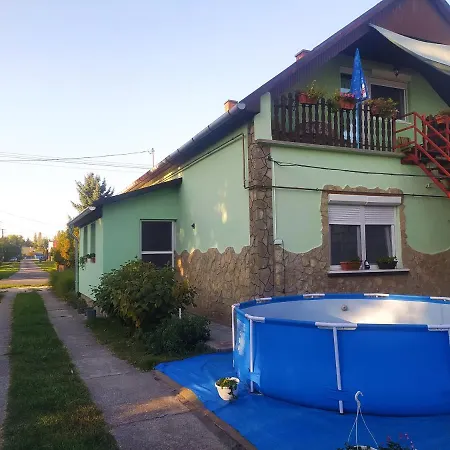 Дом отдыха Etus Vendeghaz Балатонфеньвеш