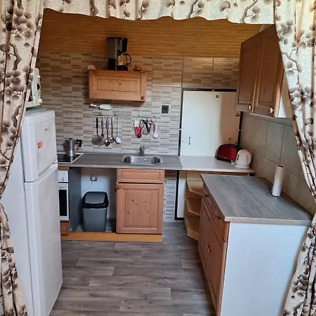 Etus Vendeghaz Дом отдыха Балатонфеньвеш